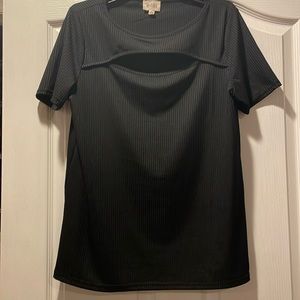 Ribbed black shirt